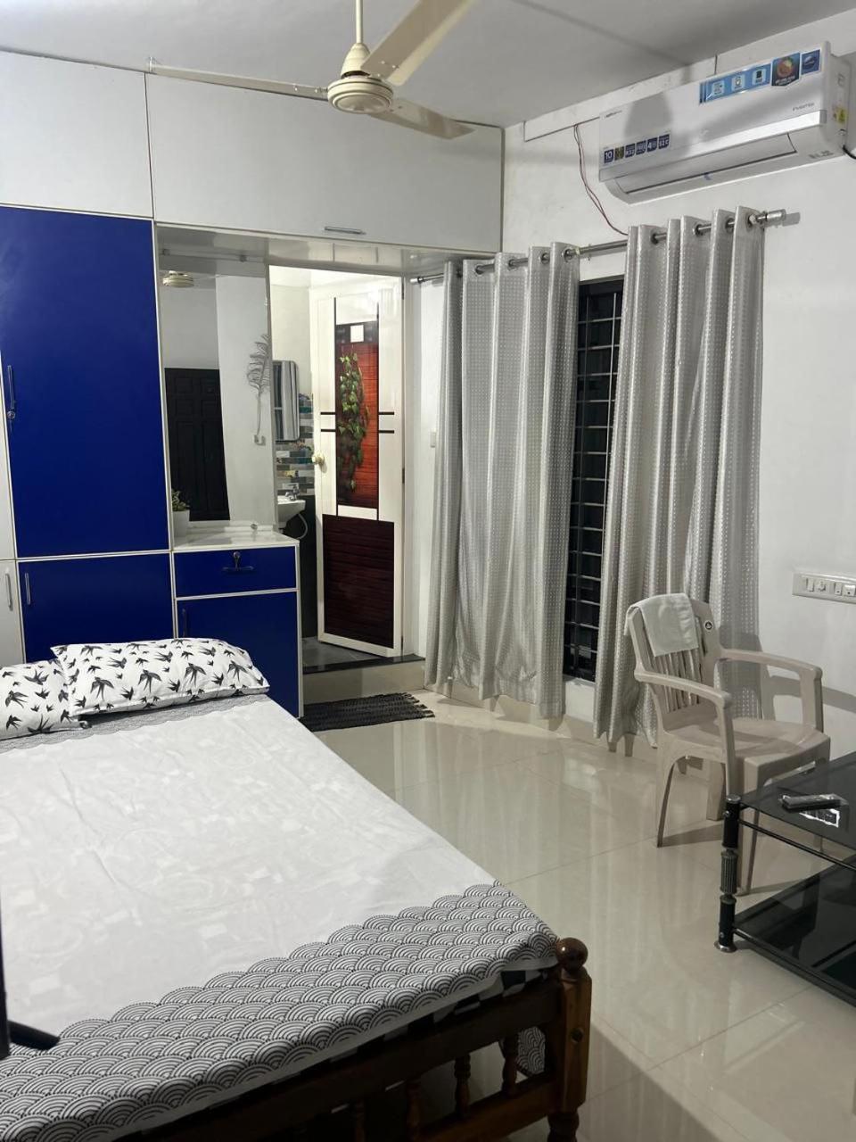 Chaithritha Ladies Homestay 特里凡得琅 外观 照片