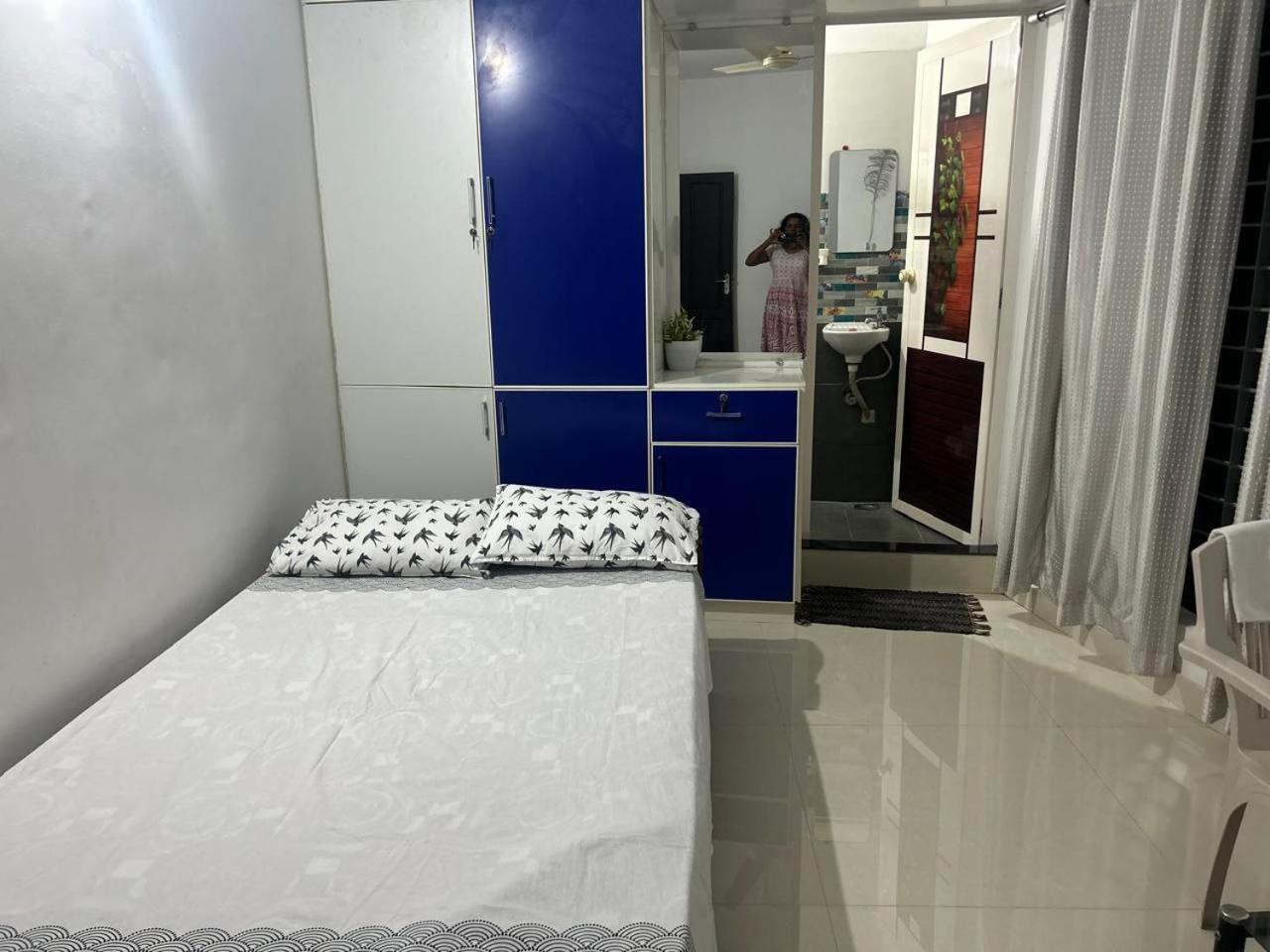 Chaithritha Ladies Homestay 特里凡得琅 外观 照片